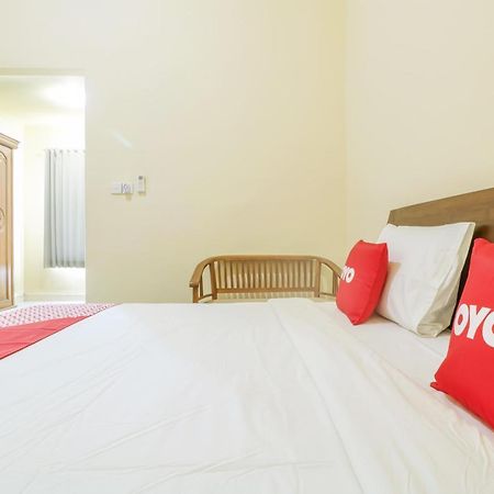 Oyo 1684 Marina Suite Apartment Bali Санур Экстерьер фото