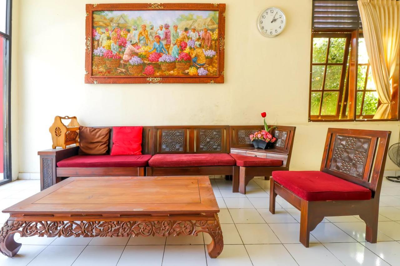 Oyo 1684 Marina Suite Apartment Bali Санур Экстерьер фото