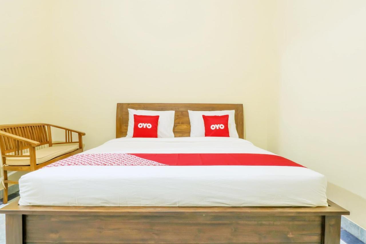 Oyo 1684 Marina Suite Apartment Bali Санур Экстерьер фото