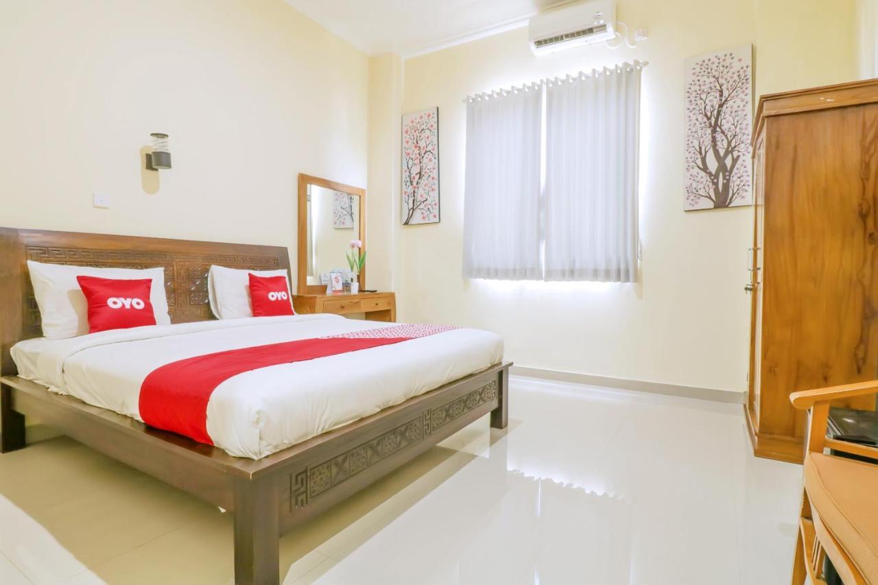 Oyo 1684 Marina Suite Apartment Bali Санур Экстерьер фото