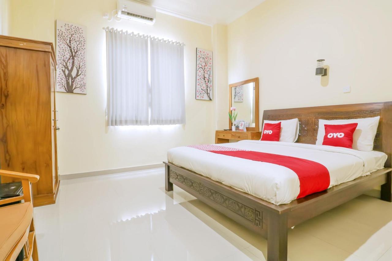 Oyo 1684 Marina Suite Apartment Bali Санур Экстерьер фото
