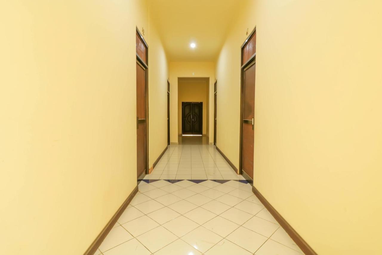 Oyo 1684 Marina Suite Apartment Bali Санур Экстерьер фото